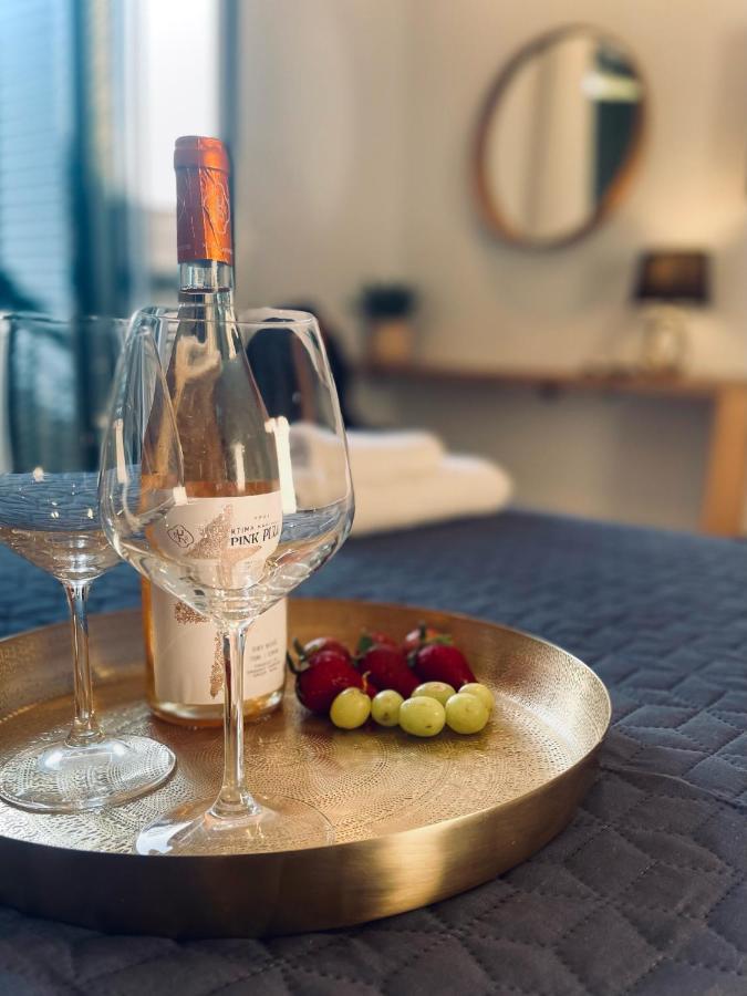 Wave Luxury Apartments Кассиопи Экстерьер фото